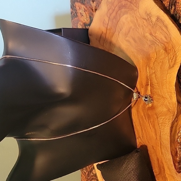 Set of 2 ! Evil Clasps Hand Bracelet & Hamsa Hand Necklace Protection Jewelry - Picture 7 of 12